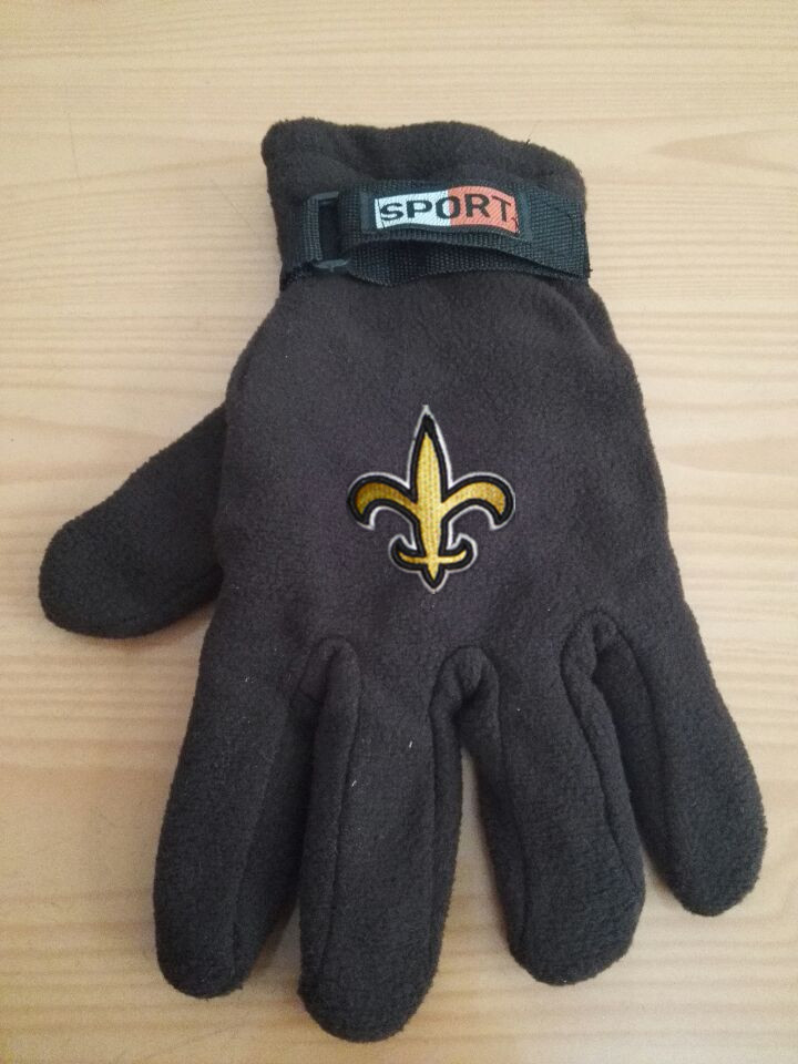 Saints Winter Velvet Warm Sports Gloves3
