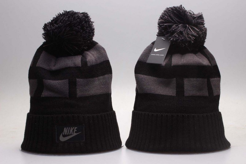 Nike Black Knit Hat YP2