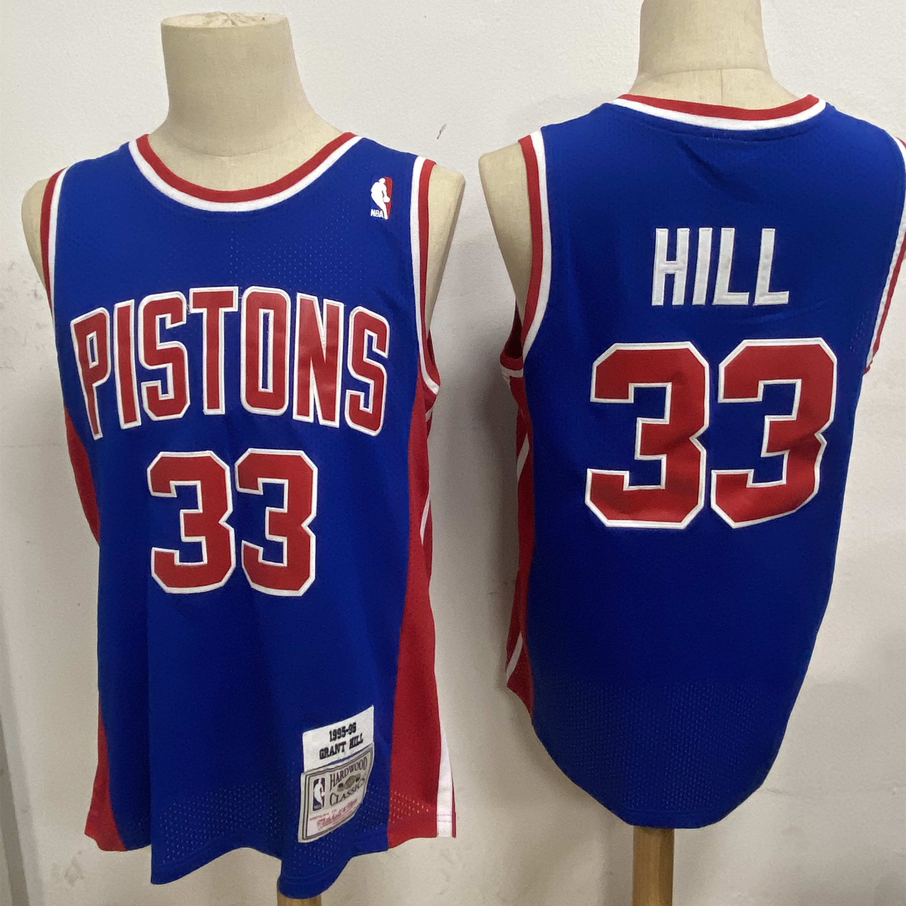 Pistons 33 Grant Hill Blue 1995-96 Hardwood Classics Jersey
