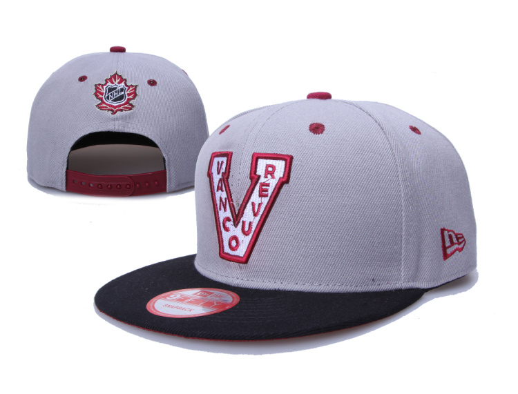 Canucks Team Logo Gray Adjustable Hat LH